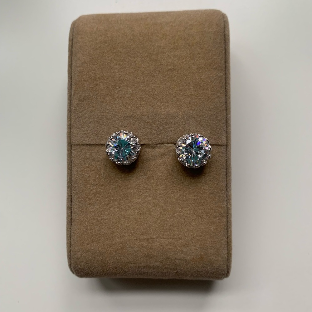 Georgous CZ Earrings 💖